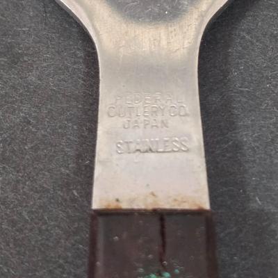 LOT 114D: Assorted Cutlery and Servings Utensils