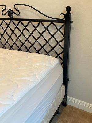 Black Metal Lattice Queen Bed with Frame