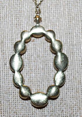 PINK & PURPLE PENDANT (2" x 1¼")/NECKLACE COMBO with Cupped Oval Stones on a Gold Tone Chain and Lobster Clasp 36" L