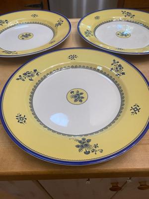 5 Spode Albany Dinner Plates