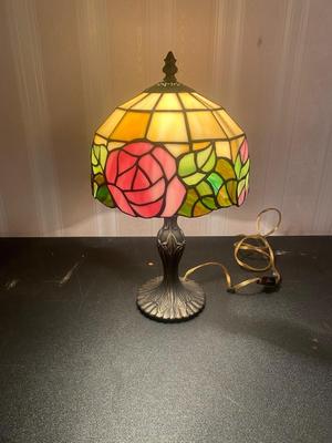 Tiffany Style Stained Glass Lamp