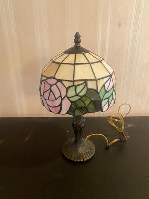 Tiffany Style Stained Glass Lamp
