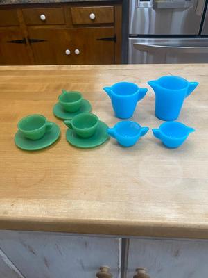 Akro Agate Child’s Tea Set Jadeite Green & Blue