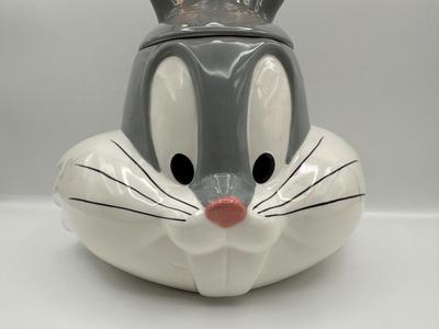 Vintage 1994 Warner Brothers Bugs Bunny Cookie Jar