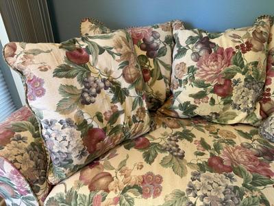 Karpen Upholstered Loveseat