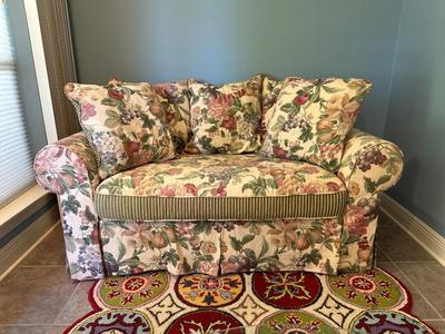Karpen Upholstered Loveseat