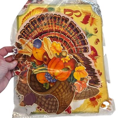 Sale Photo Thumbnail #43: Lot Thanksgiving / Fall Items - Paper Decorations, Fabric (approx. 2'x3'), Ribbon