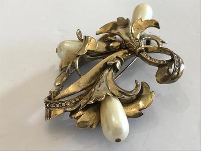 Antique Rhinestone Possibly REJA 3.5 Inch. Beautiful and Large