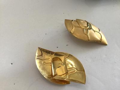 Vintage Gold Tone Earrings