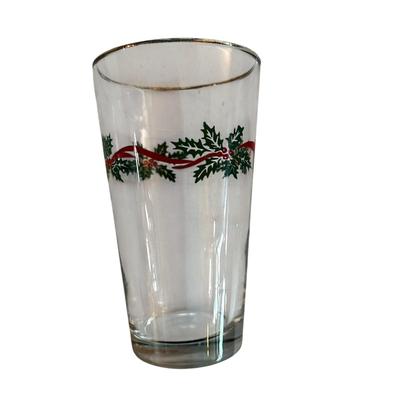 Christmas/Holiday 4 Glasses and 2 Sets of Salt and Pepper Shakers