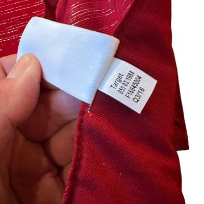 Tree Skirt Maroon w Silver Flecks 48" Wide