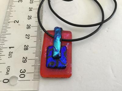 Glass Pendant With Vord Chain