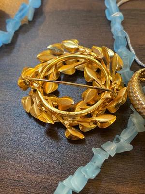 Assorted Costume Jewlery Lot. Monet, Avon +++