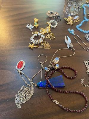 Assorted Costume Jewlery Lot. Monet, Avon +++