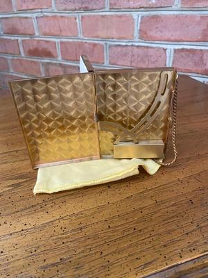 Vintage Makeup Compact W/ Comb