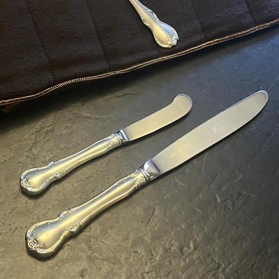 LOT 59: Towle Sterling Silver French Provincial Flatware - Knives Not Weighed - 1076 Grams