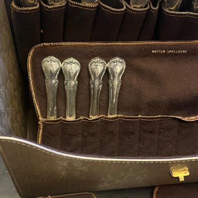 LOT 59: Towle Sterling Silver French Provincial Flatware - Knives Not Weighed - 1076 Grams