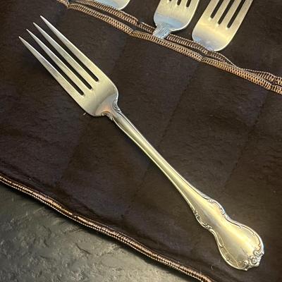 LOT 59: Towle Sterling Silver French Provincial Flatware - Knives Not Weighed - 1076 Grams