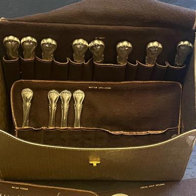 LOT 59: Towle Sterling Silver French Provincial Flatware - Knives Not Weighed - 1076 Grams