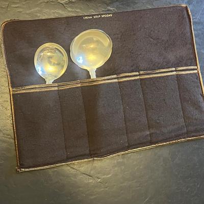 LOT 59: Towle Sterling Silver French Provincial Flatware - Knives Not Weighed - 1076 Grams