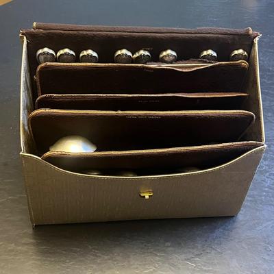 LOT 59: Towle Sterling Silver French Provincial Flatware - Knives Not Weighed - 1076 Grams