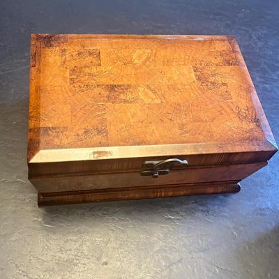 LOT 60: Collection of Jewelry Boxes