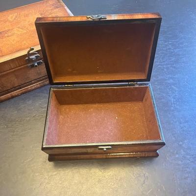 LOT 60: Collection of Jewelry Boxes