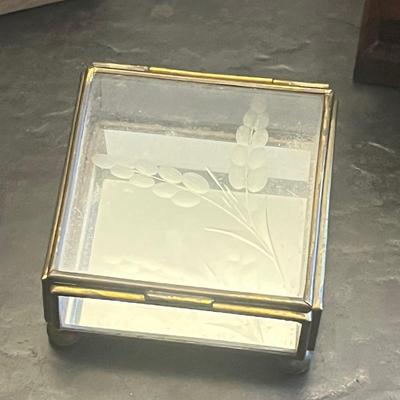 LOT 60: Collection of Jewelry Boxes