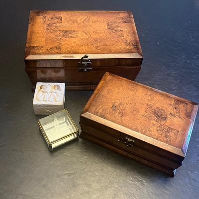 LOT 60: Collection of Jewelry Boxes