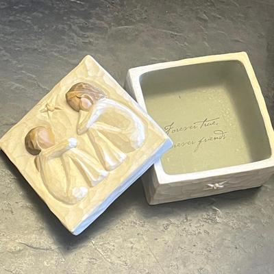 LOT 60: Collection of Jewelry Boxes