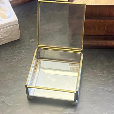 LOT 60: Collection of Jewelry Boxes