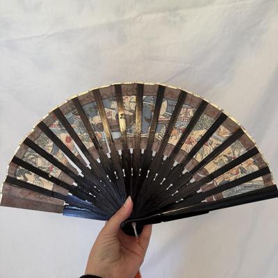 Japanese Hair Combs with Hand-painted Silk Parasol and More (LR-BM)