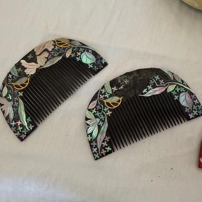Japanese Hair Combs with Hand-painted Silk Parasol and More (LR-BM)
