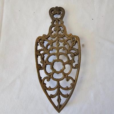 Collection of Cast Iron & Brass Trivets & More (LR-JS)