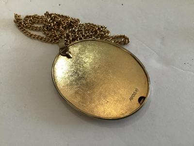 Vintage Avon Pendant and Gold Chain Tone. Pretty