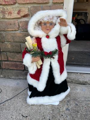 Animated & Illuminated Santa and Mrs. Claus Figures