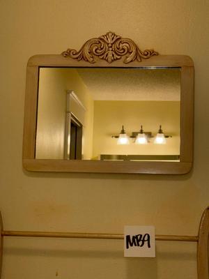 Beautiful Wash stand, Mirror and chair!
