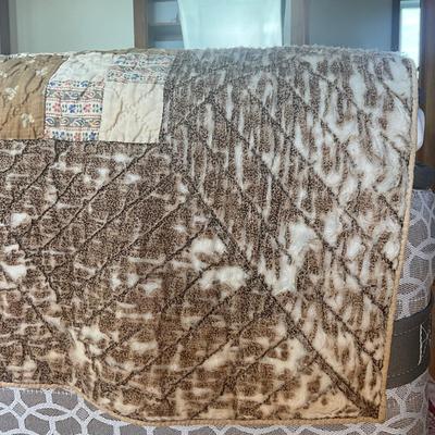 Sale Photo Thumbnail #1155: Has many tears throughout
Measures: 60" wide x 76" long