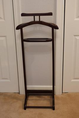 Wooden Gentleman’s Valet Stand