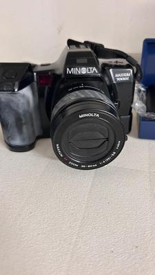 VTG MINOLTA 35 MM CAMERAS AND ACCESSORIES