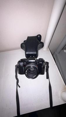 VTG MINOLTA 35 MM CAMERAS AND ACCESSORIES