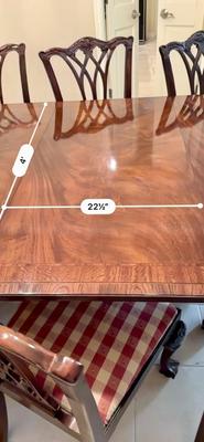 Furniture - Chippendale Table & 8 Chairs Ball & Claw with 2 leaves. Excellent Condition
