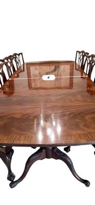 Furniture - Chippendale Table & 8 Chairs Ball & Claw with 2 leaves. Excellent Condition