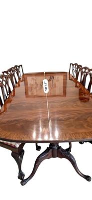 Furniture - Chippendale Table & 8 Chairs Ball & Claw with 2 leaves. Excellent Condition