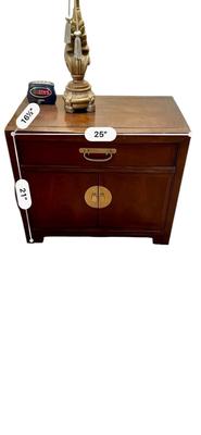 Furniture - Baker End Table = Right side w/ lamp