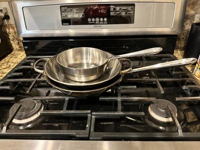Kitchen Lot - All-Clad 2 Pan Lot + 1 Stainless double handle pan