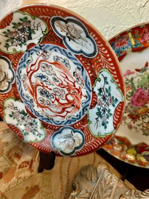 Decor Imari plate w/ dragon