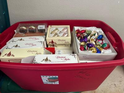 Large Lot of Vintage & Modern Glass Christmas Ornaments