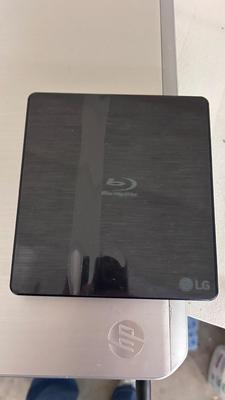 HP PAVILION m6 1045dx ENTERTAINMENT PC AND LG BLU-RAY DVR BURNER