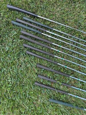 Vintage Golf Club Set with Hard-Shell Travel Case